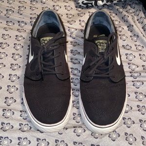 Men’s Nike janoski